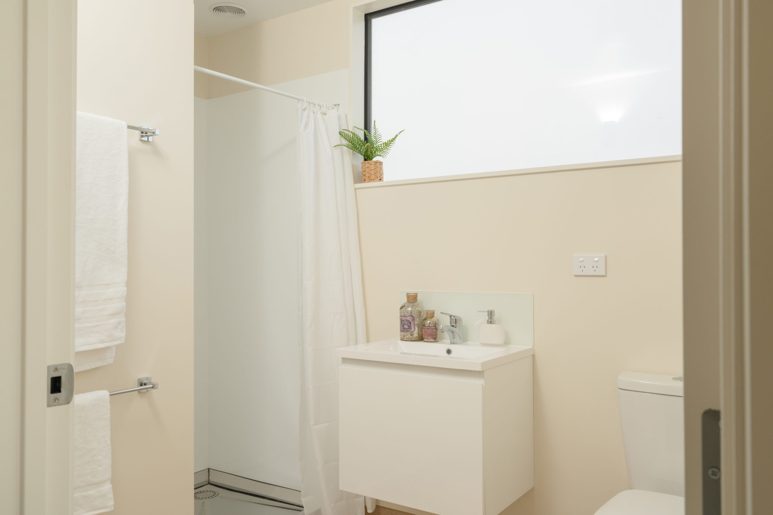 Swanson Terraces bathroom